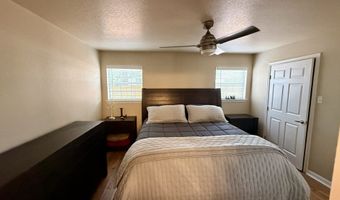 606 S Hubbard St, Alvord, TX 76225