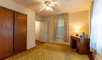 17 Warner St, Newport, RI 02840