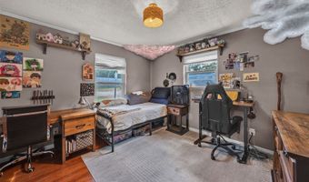 212 Circle Dr, Alvarado, TX 76009