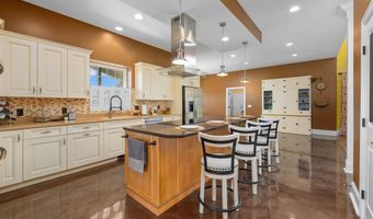 1801 N Dewey St, Auburn, IN 46706