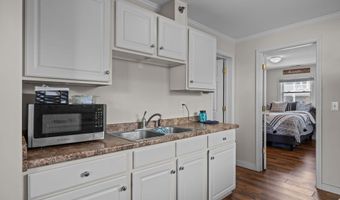 217 W Atlantic Blvd, Atlantic Beach, NC 28512