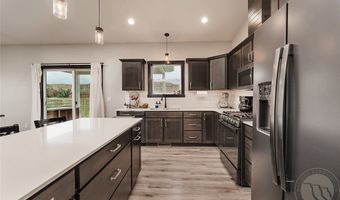 19 Star Haven Dr, Absarokee, MT 59001