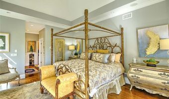 4 Pine Tree Ln, Lincoln, RI 02865