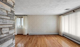30 Dover Ave, East Providence, RI 02914