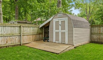 10930 Timberline Dr, Allendale, MI 49401