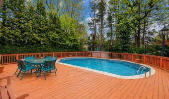 35 Hilldale Rd, Albertson, NY 11507