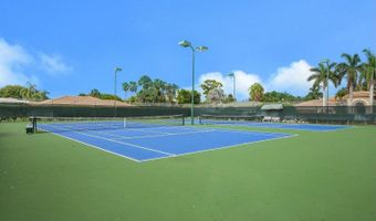 221 Orange Tree Dr, Atlantis, FL 33462