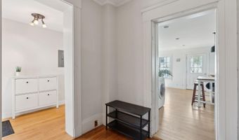11 Linden St, Bath, ME 04530