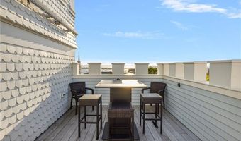 50 School St 5, Newport, RI 02840