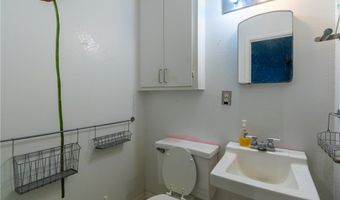 1208 N Woodlawn Dr, Alice, TX 78332