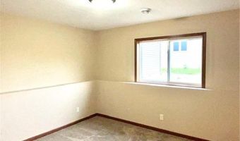 905 24th Ave NW, Austin, MN 55912