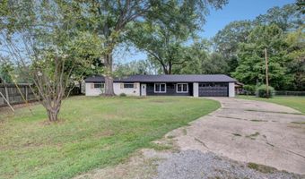 996 Hacienda Dr, Benton, AR 72019