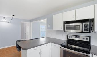 29 E Shore Dr, Coventry, RI 02816