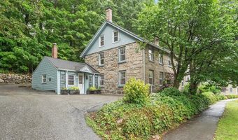 18 River St 18, Andover, MA 01810
