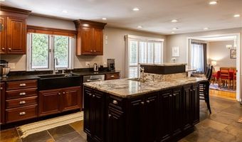 5 Colony Dr, Johnston, RI 02919