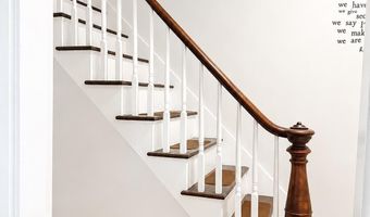 122 Whitney St, Auburn, ME 04210