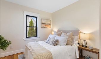 540 Middle Hwy, Barrington, RI 02806