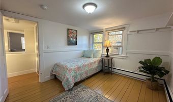 481 Oliphant Ln, Middletown, RI 02842