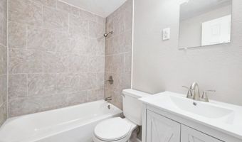 1461 Irish Hill Dr, Biloxi, MS 39530