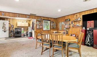 376 School Rd E, Asheville, NC 28803