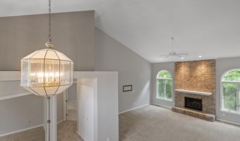2418 Meadowridge Ct, Ann Arbor, MI 48105