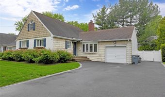 54 Bryan Ave, Amityville, NY 11701