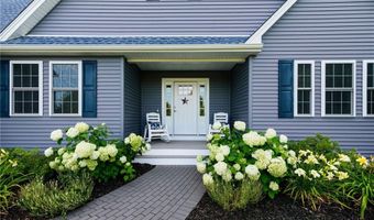 11 Kendall Ct, Charlestown, RI 02813