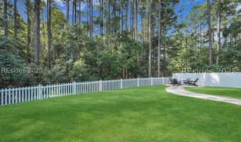 4 Swamp White Oak Dr, Bluffton, SC 29910
