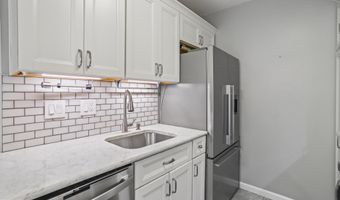 4917 AMERICANA Dr T6, Annandale, VA 22003