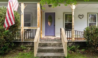 217 S Pleasant St, Bradford, VT 05033