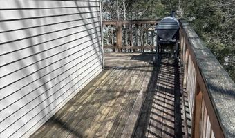 W16468 S Hilbert Dr, Armstrong Creek, WI 54103