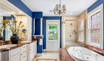 60 Division St, Newport, RI 02840
