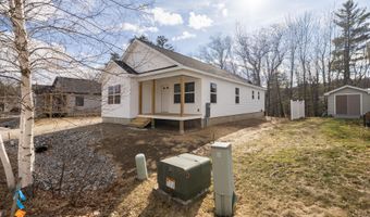 17 Streamside Dr, Auburn, ME 04210
