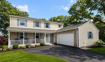 2 Maria Cir, Johnston, RI 02919