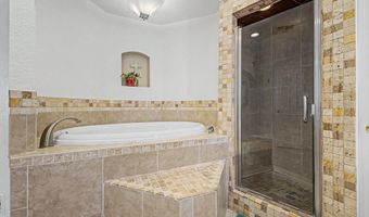 5620 W FRYE Rd, Chandler, AZ 85226