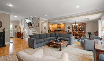 4 Caileigh Ct 4, Andover, MA 01810