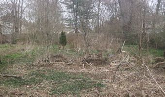 5 Arlington Rd, Bloomfield, CT 06002