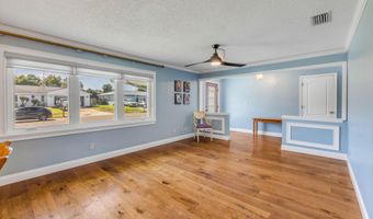 317 Oak Hill Dr, Altamonte Springs, FL 32701