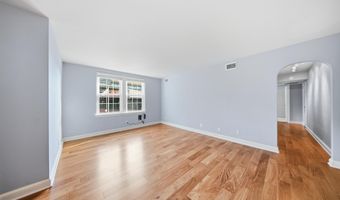26 S OLD GLEBE Rd 203-B, Arlington, VA 22204
