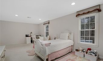 20 Bailey Blvd, East Greenwich, RI 02818