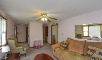 326 Country Club Ln, Anderson, IN 46011