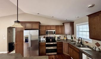 280 Juniper St, Buffalo, WY 82834