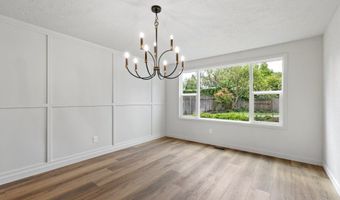 1114 LAKEWOOD Dr, Albany, OR 97321