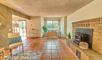 520 Seely Ave, Aromas, CA 95004