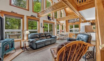 30 Beaver Bog Ln, Abbot, ME 04406