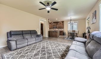 17450 SW ROGER Ln, Beaverton, OR 97078