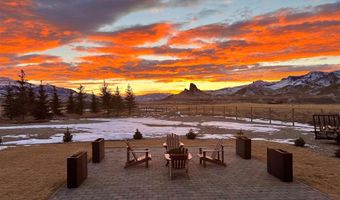 6 Whitney Dr, Cody, WY 82414
