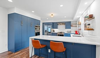 9817 FERNWOOD Rd, Bethesda, MD 20817