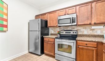 607 W GLENN Ave 103, Auburn, AL 36832