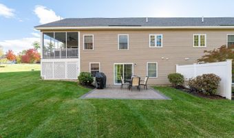 58 Granite Ln, Chester, NH 03036